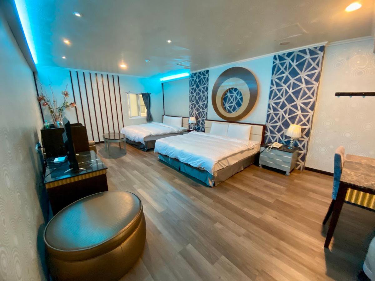 Huang Xing Motel Pingtung Eksteriør billede