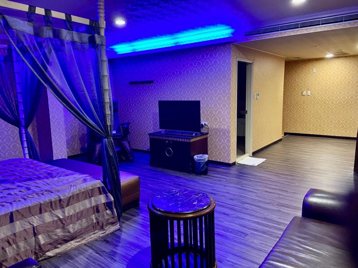 Huang Xing Motel Pingtung Eksteriør billede